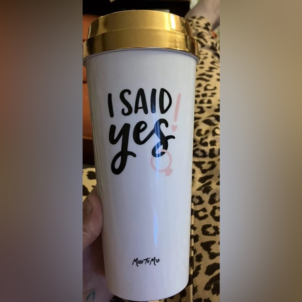 Just married tumbler bridal gift